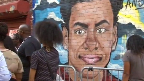 En el lugar luce el rostro del joven asesinado el 20 de junio de 2018