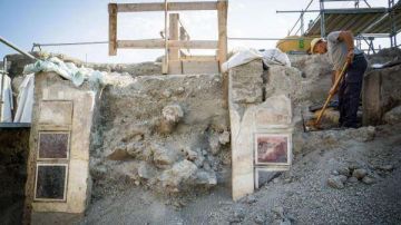 Se descubre un palacio sepultado bajo las cenizas en Pompeya.