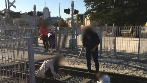 La foto fue tomada en una  estación de Fremantle, en Australia.