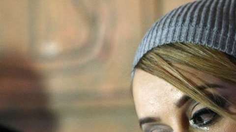 Rosie Rivera durante una rueda de prensa.