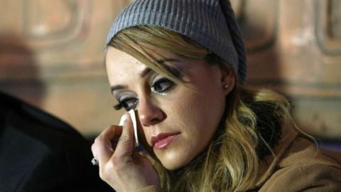 Rosie Rivera durante una rueda de prensa.