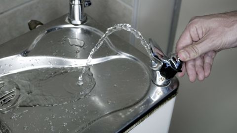 Autoridades de Salud insisten en que el agua en la Gran Manzana es la mejor del país para el consumo humano