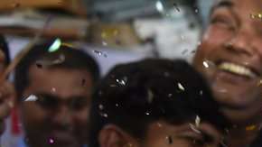 Activistas de la comunidad LGBT celebran el histórico fallo de la Corte Suprema en India.