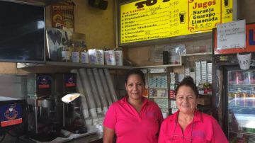 "[Hialeah] es más Cuba, es calor humano. Eso es lo que le falta a este país", dicen las dependientas de Tu Café, un negocio abierto en esta ciudad estadounidense a finales de los 60.