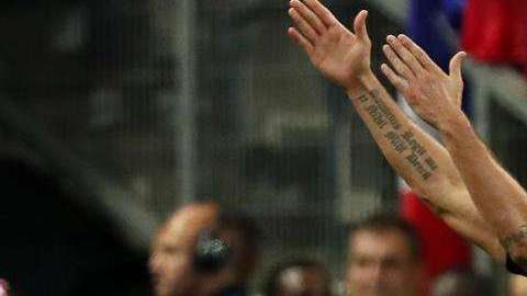 El francés Olivier Giroud le dio el triunfo a Francia ante Holanda. (Foto: EFE/EPA/IAN LANGSDON)