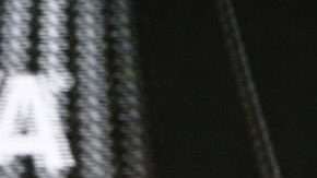 El croata Luka Modric, posa con su premio 'The Best' de la FIFA a mejor jugador. (Foto: EFE/Neil Hall)