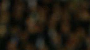 El brasileño Neymar Jr. resaltó sobre y bajo la pasarela de la Semana de la Moda de París.. (Foto: EFE/ETIENNE LAURENT)