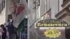 El candidato del Partido Social Liberal fue atacado con un cuchillo.