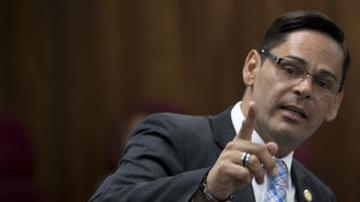 El Fiscal de Distrito de Caguas, Yamil Juarbe, mencionó que la madre del menor no se encontraba en el lugar cuando ocurrieron los hechos.