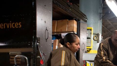 Trabajadores de UPS.  DON EMMERT/AFP/Getty Images