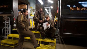 Trabajadores de UPS.  DON EMMERT/AFP/Getty Images