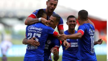 Cruz Azul se impone 4-1 a Veracruz en el estadio Azteca