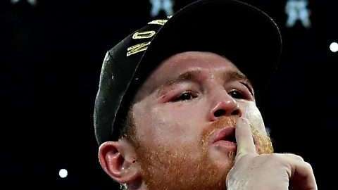 Saúl "Canelo" Álvarez festejó así su triunfo ante Golovkin. (Foto: Imago7/Etzel Espinosa)