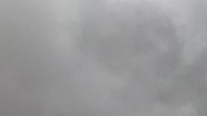 Varios vehículos en el segundo piso comenzaron a incendiarse alrededor de las 8:30 a.m.