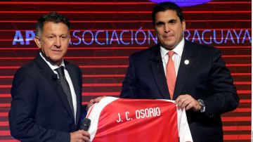 Juan Carlos Osorio fue presentado como técnico de Paraguay a principios de mes