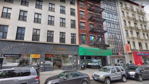 El robo sucedió en 80 Bowery St