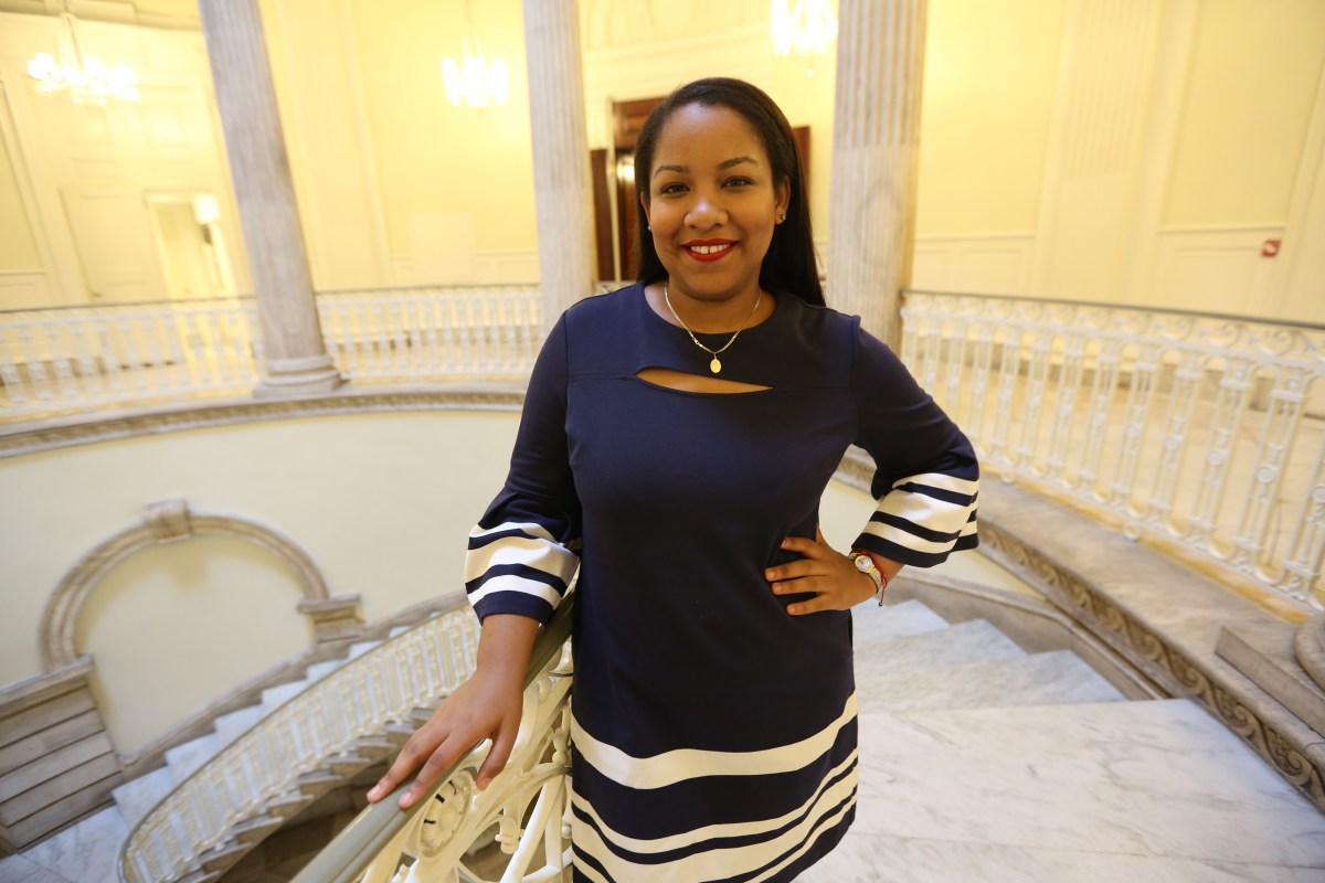 Amanda Séptimo busca desbancar a Ritchie Torres del Congreso