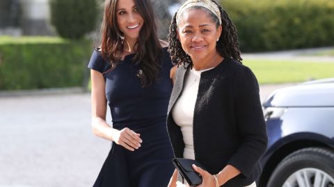 La duquesa de Sussex junto a Doria Ragland, su madre.