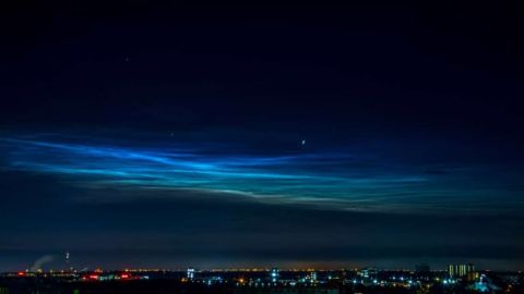 Balón AIM de la NASA observa las primeras nubes de hielo noctilucentes sobre la Antártida.