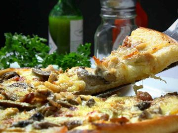 Ooni, la compañía de electrodomésticos, está buscando contratar diez "probadores de pizza" que dependiendo de la experiencia podrían ganar entre $300 y $1,000 dólares.