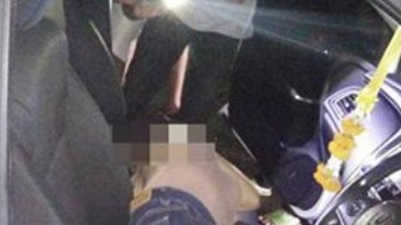 El hombre, supuestamente, desconocía la doble vida de su pareja.