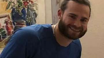 Jalynne April Crawford y su marido Brandon Michael Crawford junto Janelle Ann Leopoldo con su marido Jason Sergio Leopoldo.