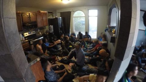 La Patrulla Fronteriza ha detenido a inmigrantes escondidos en casas y hoteles.