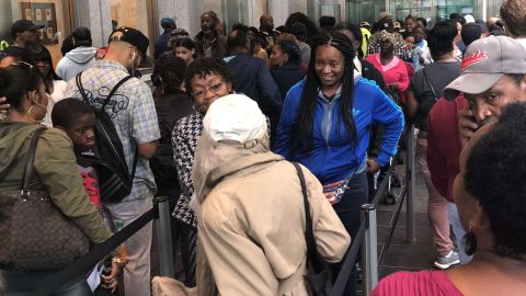 Decenas de residentes de NYCHA asisten a una audiencia en la Corte Federal de Manhattan.