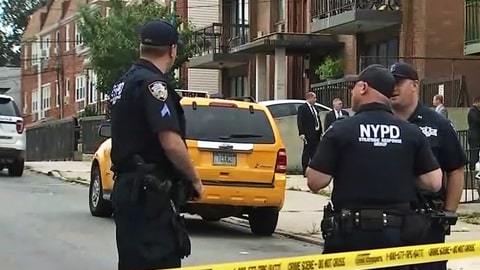 NYPD escuchó 10 disparos en la casa