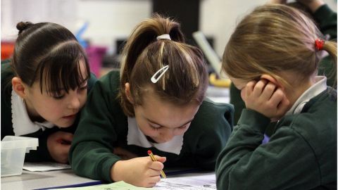 El Banco Mundial mide la inversión en educación y salud.