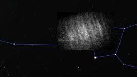 Alrededor de la Tierra giran un par de satélites de polvo.