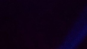 Romeo Santos junto a una sobreviviente de cáncer