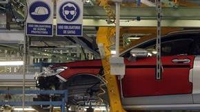 Ford culpa a Trump por su mal año