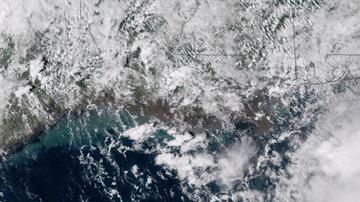 Huracán Michael cobra fuerza rumbo a Florida.