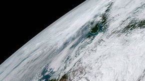 Una imagen satelital geo-color del huracán Michael cerca de Florida.