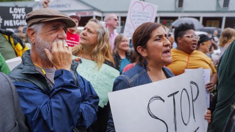 Arizona enfrenta una crisis de familias inmigrantes.