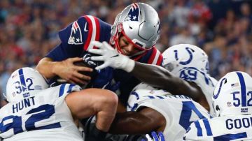 Tom Brady le pasó por encima a los Colts con los New England Patriots. (Foto: EFE/CJ GUNTHER)