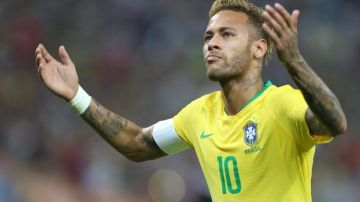 El brasileño Neymar no regresará al Barcelona: allí no gustan los que se van con cláusula de rescisión. (Foto: EFE/ Ahmed Yosri)