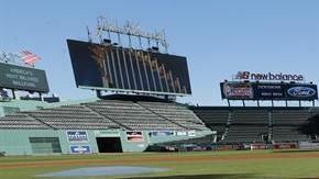 Fenway Park ya espera a Dodgers y Red Sox para la Serie Mundial. (Foto: EFE/ John G. Mabanglo)