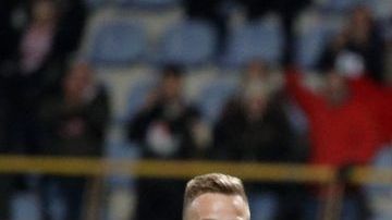 El defensa francés del FC Barcelona Clement Lenglet festeja el apretado triunfo ante Cultural Leonesa. (Foto: EFE/Lavandeira jr)