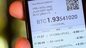 El bitcoin cumple 10 años en medio de una alta volatilidad.