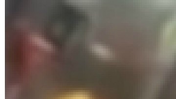 La esposa casi jala por los pelos a la amante.