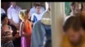 El sacerdote cometió una imprudencia que le costó la vida al bebé.