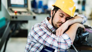El 31% de los trabajadores dice estar cansado en el trabajo muy a menudo./Shutterstock
