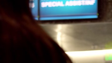 El nuevo sistema de revisión biométrica ayuda a detectar fácilmente documentos falsos.