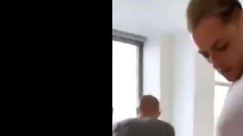 Chicharito y Sarah Kohan siguen divirtiendose mientras el West Ham pierde.