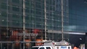 NYPD en la sede de CNN, en Columbus Circle