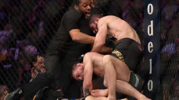 El ruso Khabib Nurmagomedov venció al irlandés Conor McGregor en UFC229. (Foto: Harry How/Getty Images)