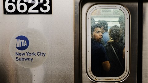 NEW YORK, NY - JUNE 29: Passengers ride a Metropolitan Transportation Authority (MTA) subway on June 29, 2017 in New York City. Following a series of breakdowns, delays and political fingerpointing, New York Gov. Andrew M. Cuomo has declared a state of emergency for the subway system on Thursday and said he would sign an executive order to accelerate efforts to improve service. (Photo by Spencer Platt/Getty Images)