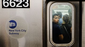 NEW YORK, NY - JUNE 29:  Passengers ride a Metropolitan Transportation Authority (MTA) subway on June 29, 2017 in New York City. Following a series of breakdowns, delays and political fingerpointing, New York Gov. Andrew M. Cuomo has declared a state of emergency for the subway system on Thursday and said he would sign an executive order to accelerate efforts to improve service.  (Photo by Spencer Platt/Getty Images)